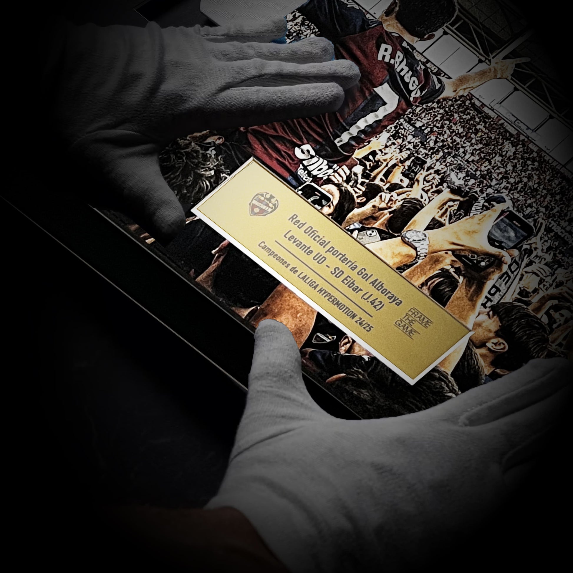 Red Oficial Ciutat de València utilizada en el día que el Levante UD consiguió el título de Campeón.